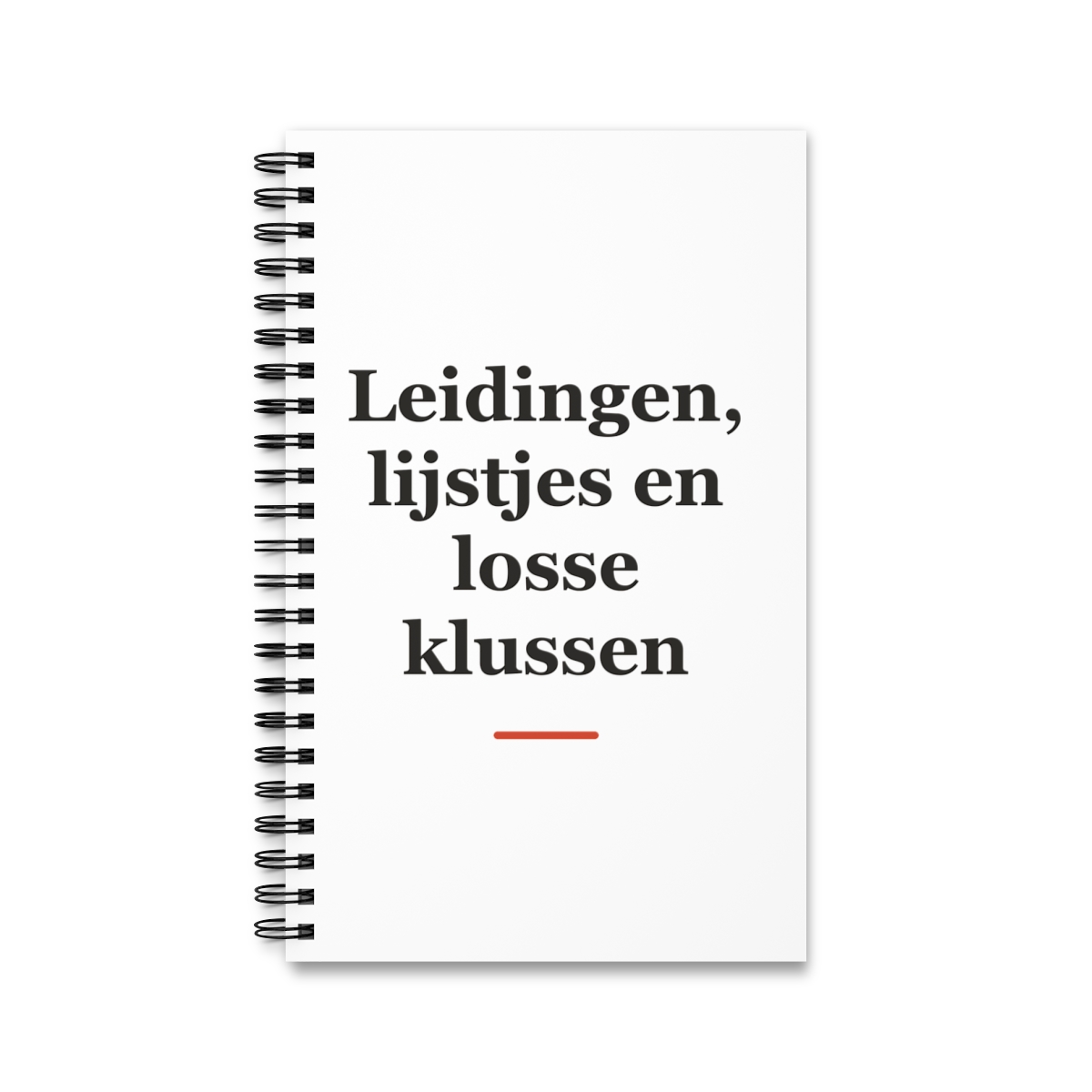 Notitieboek met tekst “Leidingen, lijstjes en losse klussen” — cadeau voor een installateur