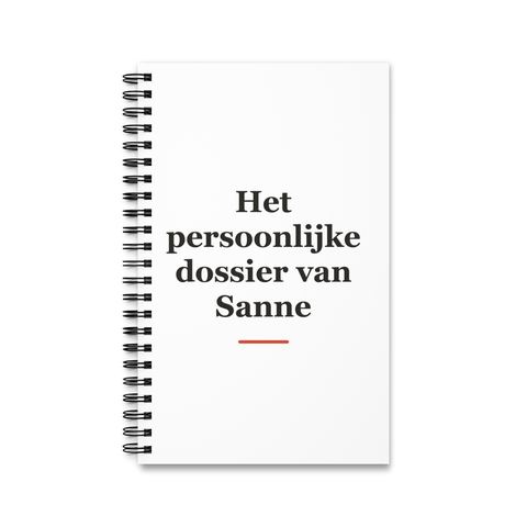 Notitieboek met tekst “Het persoonlijke dossier van Sanne” — cadeau voor een advocaat