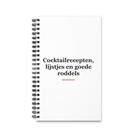 Notitieboek met tekst “Cocktailrecepten, lijstjes en goede roddels” — cadeau voor een barman