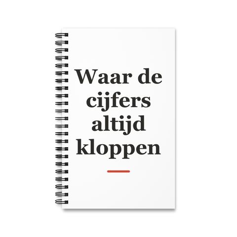Notitieboek met tekst “Waar de cijfers altijd kloppen” — cadeau voor een boekhouder