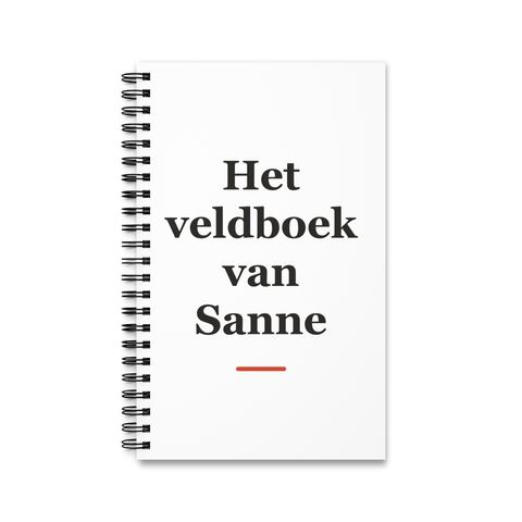 Notitieboek met tekst “Het veldboek van Sanne” — cadeau voor een boswachter
