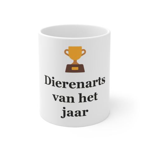 Mok met tekst “Dierenarts van het jaar” — cadeau voor een dierenarts