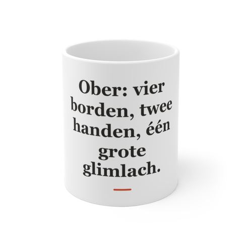 Mok met tekst “Ober: vier borden, twee handen, één grote glimlach.” — cadeau voor een ober