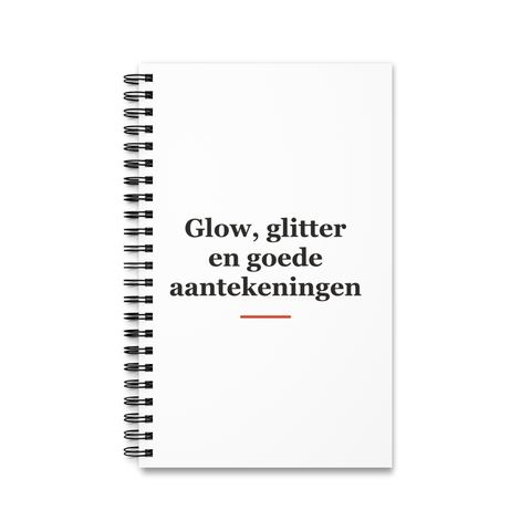 Notitieboek met tekst “Glow, glitter en goede aantekeningen” — cadeau voor een schoonheidsspecialiste
