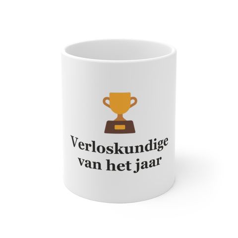 Mok met tekst “Verloskundige van het jaar” — cadeau voor een verloskundige